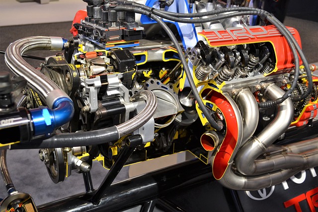 Aufbau eines Benzinmotors von ArtisticOperations Race Car Engine